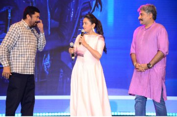 Maharshi Movie Pre Release Event